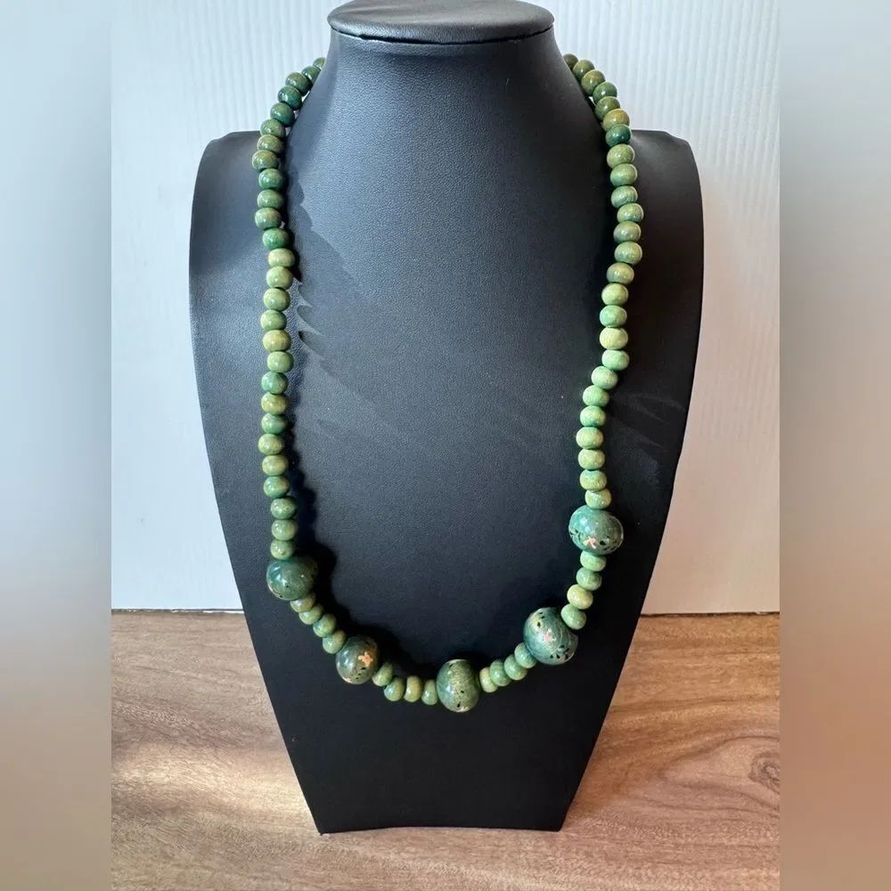 Artisan Handmade Wooden Beaded Necklace Dyed Green Hand painted Descending Bead